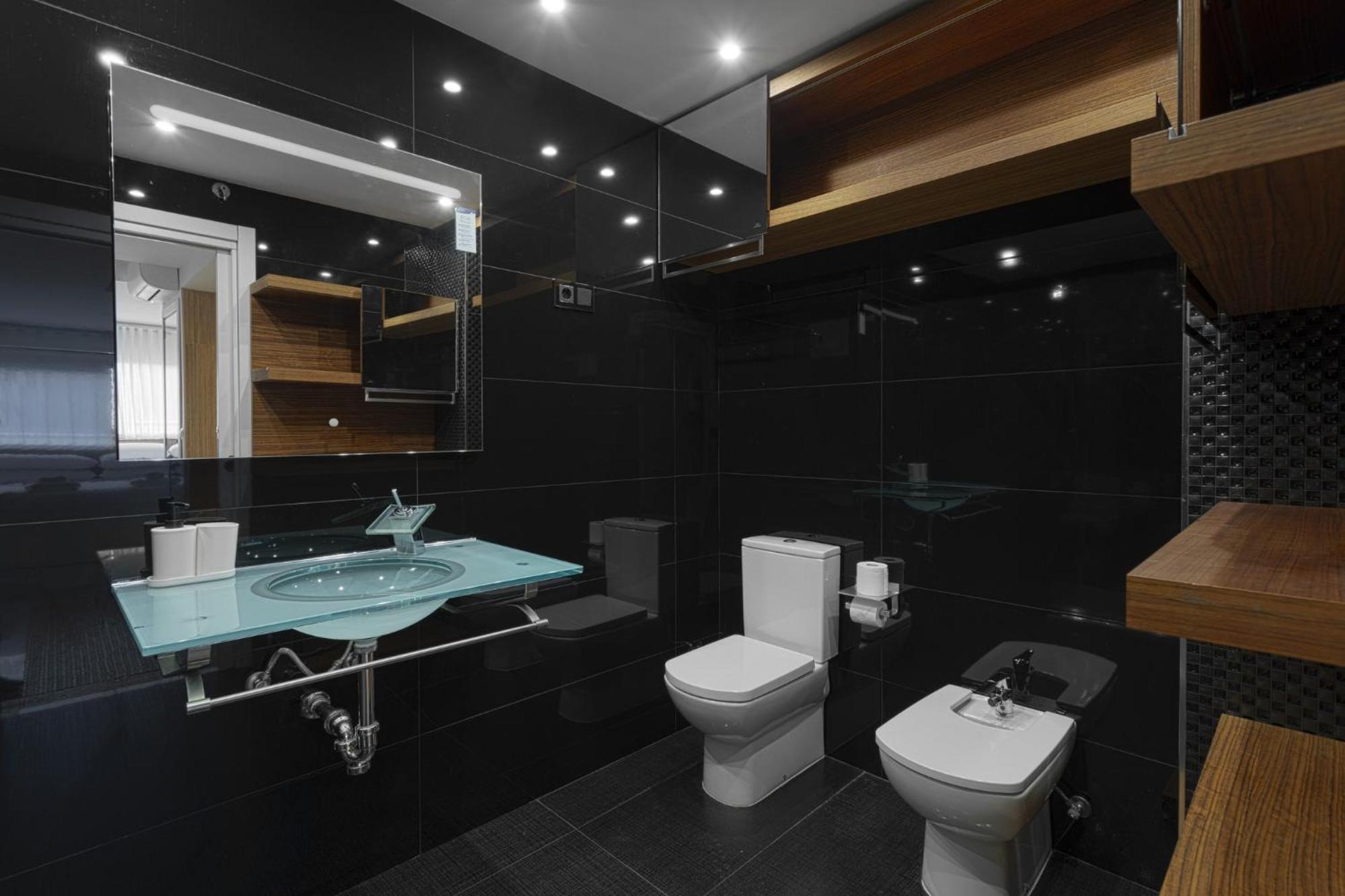 Beach Malagueta By Caleta Homes 马拉加 外观 照片