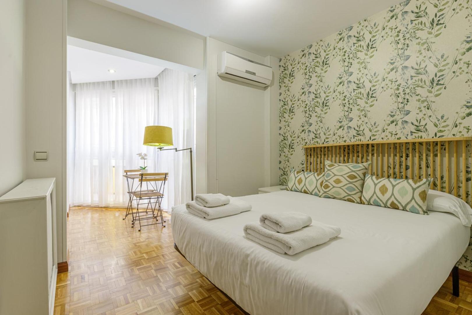 Beach Malagueta By Caleta Homes 马拉加 外观 照片